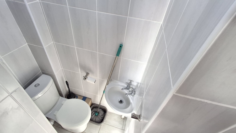 1 Bedroom Property for Sale in Townsend Estate Western Cape